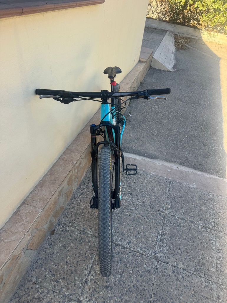 Used Orbea ALMA H10-EAGLE 2023 2023 Mountainbike, Blue, 29 — image 3 of 3