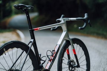 Used Basso SV Shimano Ultegra Di2 2026 Road & Gravel, Light Gray — image 2 of 6