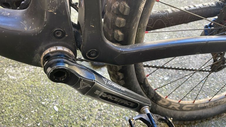 Gebrauchtes Santa Cruz Nomad C S 2017 2017 Mountainbike, Schwarz, 27.5 — Bild 5 von 5