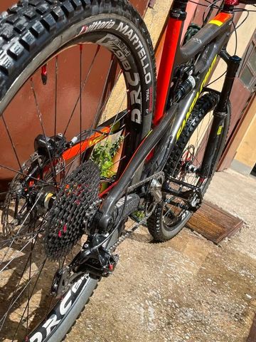 Gebrauchtes Santa Cruz Nomad C S 2017 2017 Mountainbike, Schwarz, 27.5 — Bild 2 von 5