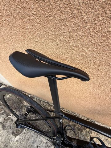 Used Giant Tcr Shimano 105 Di2 2025 Road & Gravel, Black — image 5 of 5