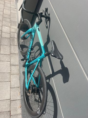 Used Bianchi e-Oltre 105 2025 2025 Road & Gravel, Green — image 5 of 6
