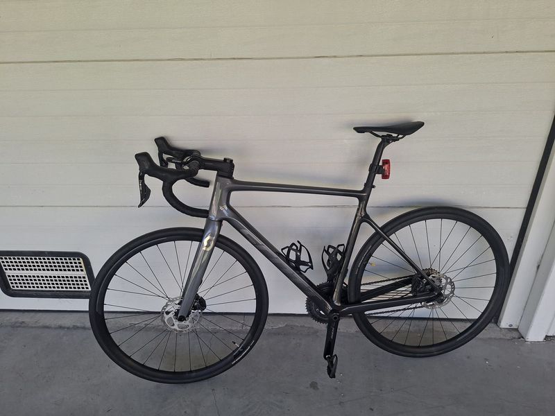 Used Scott Addict 20 2026 2026 Road & Gravel