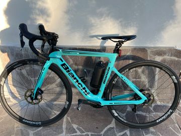 Gebrauchtes Bianchi Aria e-Road 2018 2018 Road & Gravel, Blau — Bild 2 von 4