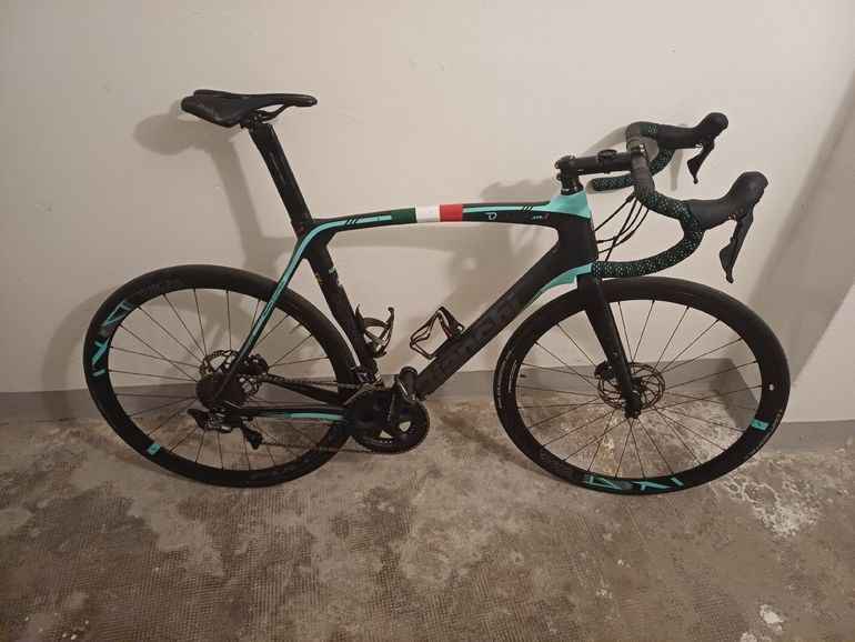 Bianchi Oltre XR3 Disc Ultegra Di2 2020 | 2BX