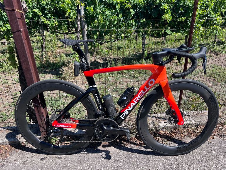 Pinarello DOGMA F DURA ACE Di2 2024