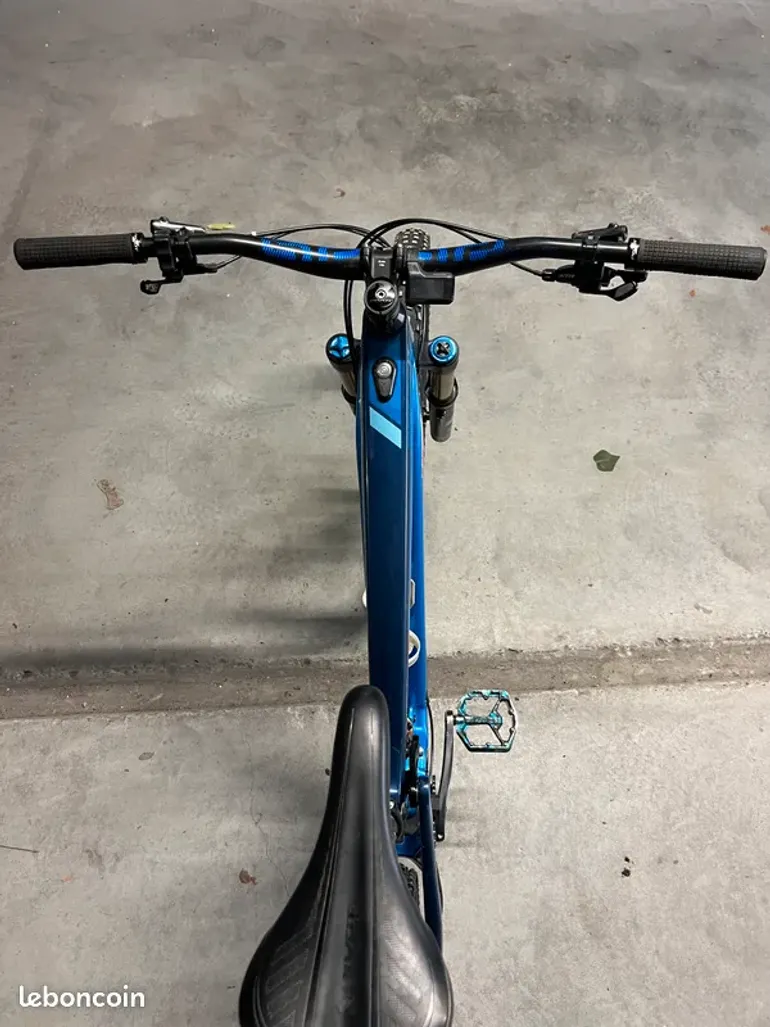 Pivot Shuttle LT Team XTR 2022