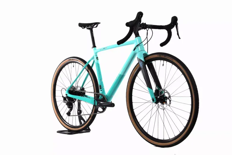 Used Bianchi Impulso Pro 2022 Road & Gravel, shop.filter.color.0000ff — image 2 of 12