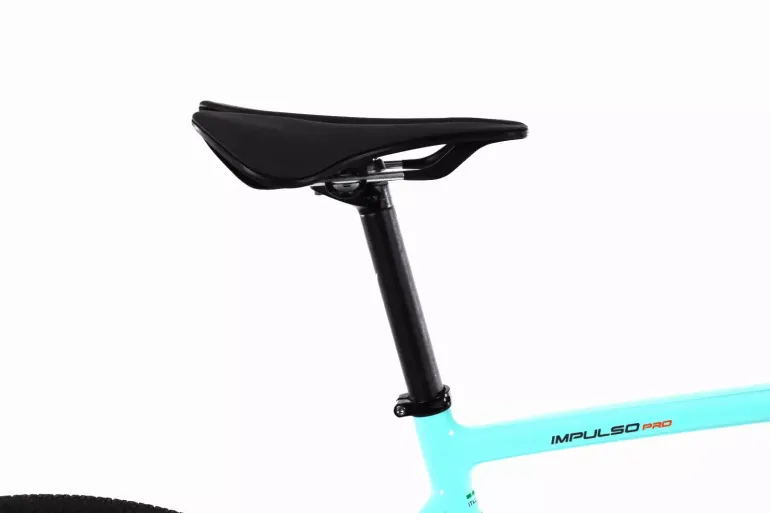 Used Bianchi Impulso Pro 2022 Road & Gravel, shop.filter.color.0000ff — image 11 of 12