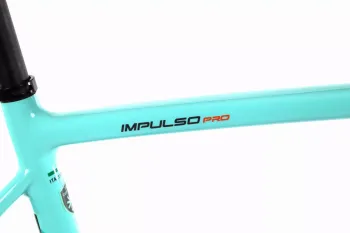 Used Bianchi Impulso Pro 2022 Road & Gravel, shop.filter.color.0000ff — image 8 of 12