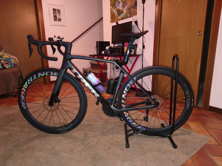 Trek Madone SL 6 Gen 8 2025