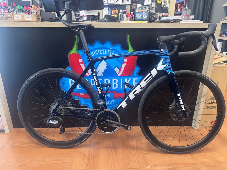 Trek Emonda SLR 7 eTap 2021 — Price & Specs | 2BX