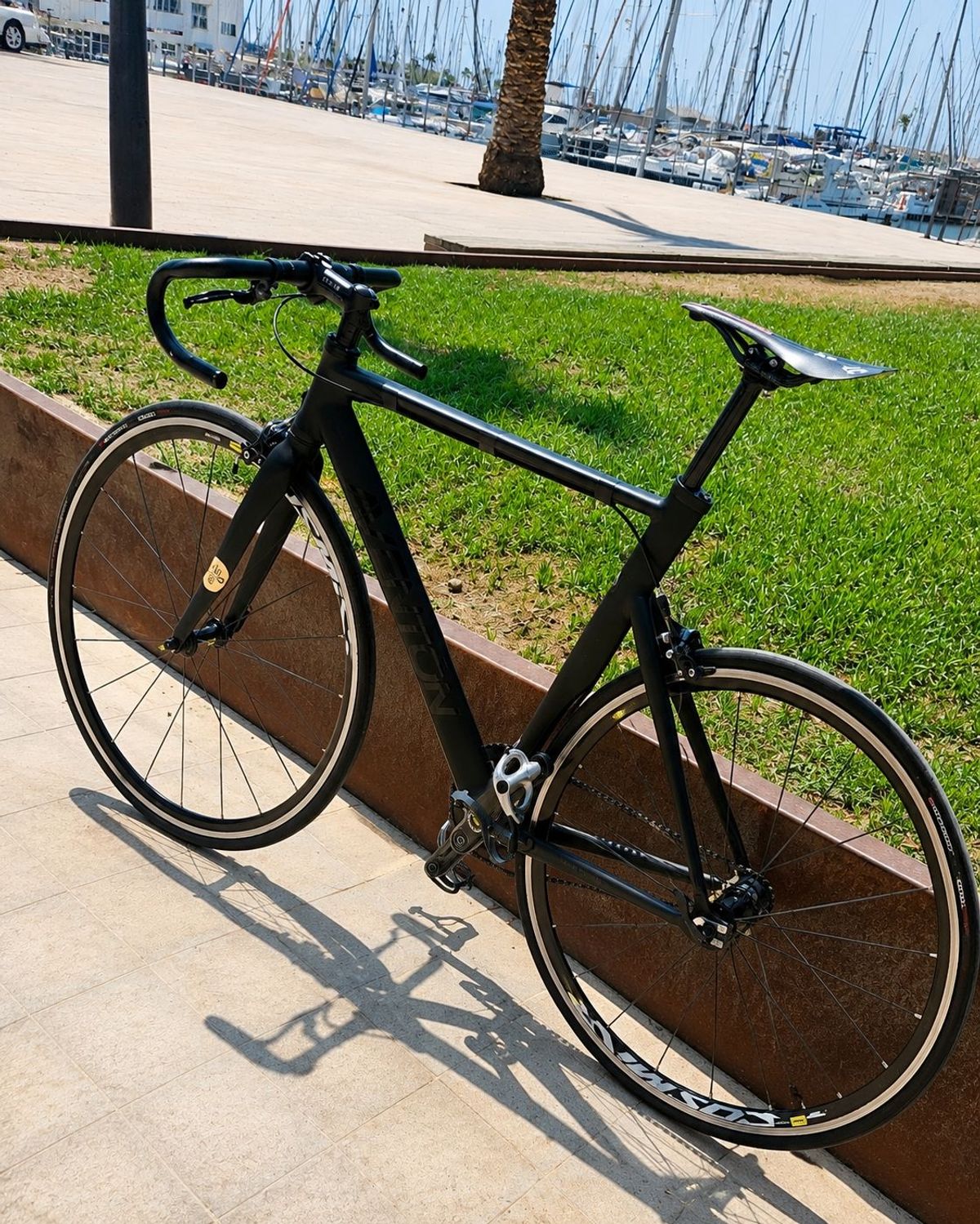 Used Aventon Mataro Fixed Gear Bike 2021 – € 420 | buycycle