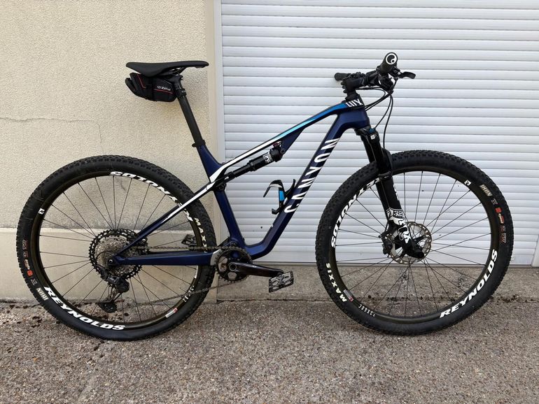 Canyon Lux CF 7 2022
