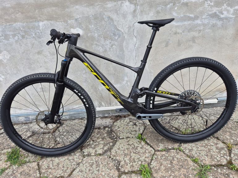Scott Spark RC Team Issue 2025
