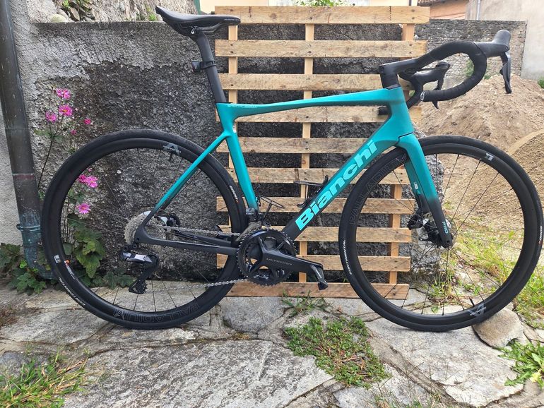 Bianchi Specialissima PRO Ultegra Di2 2024