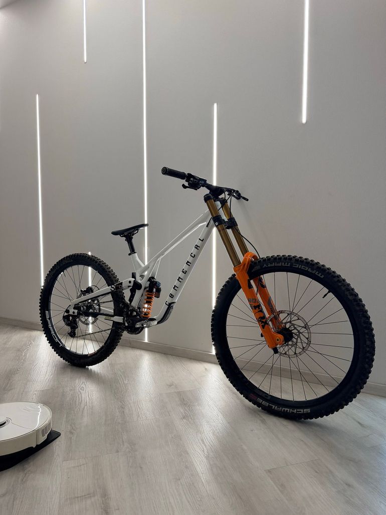 Commencal SUPREME DH V5 SIGNATURE 2022