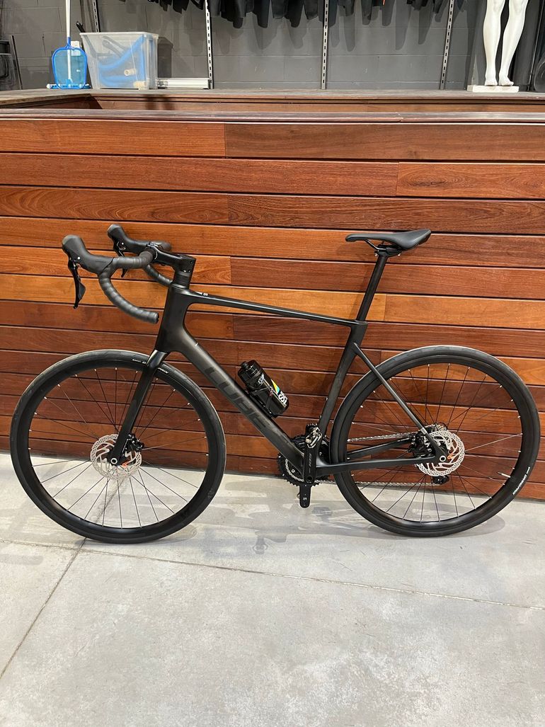 Cube ATTAIN C:62 RACE 2025