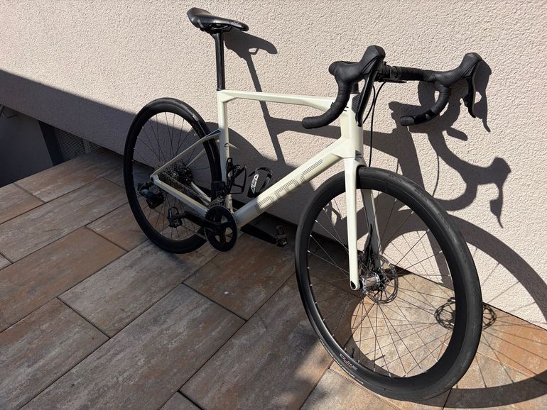 Xrd Machine Käytetty BMC Roadmachine FOUR 2023 – € 1.950 | buycycle