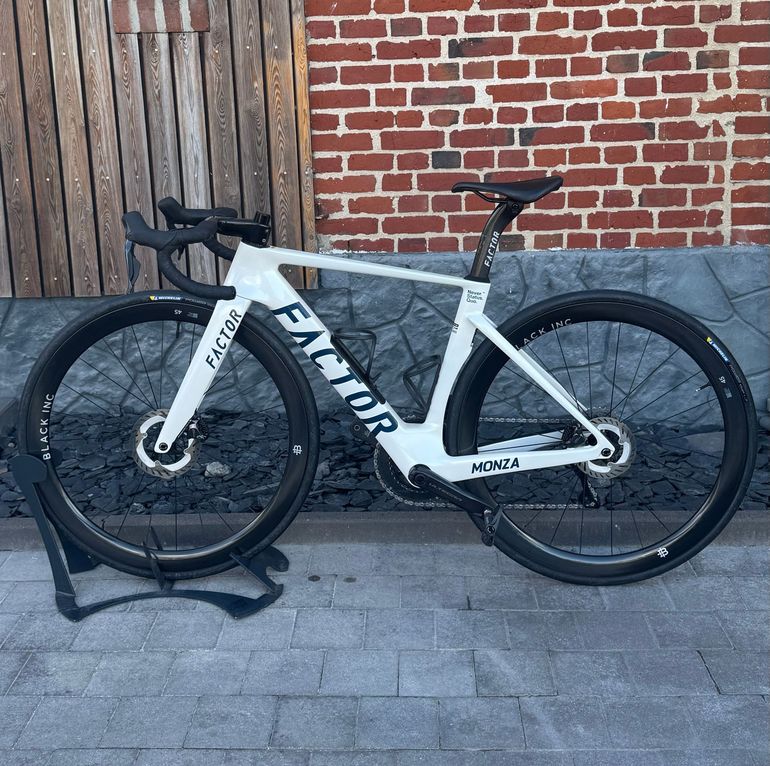 Factor MONZA - Shimano Ultegra 2025