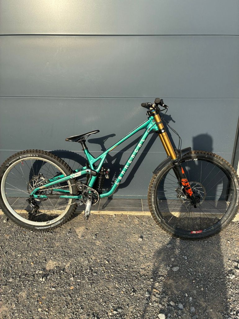 Commencal SUPREME DH V5 SIGNATURE 2022