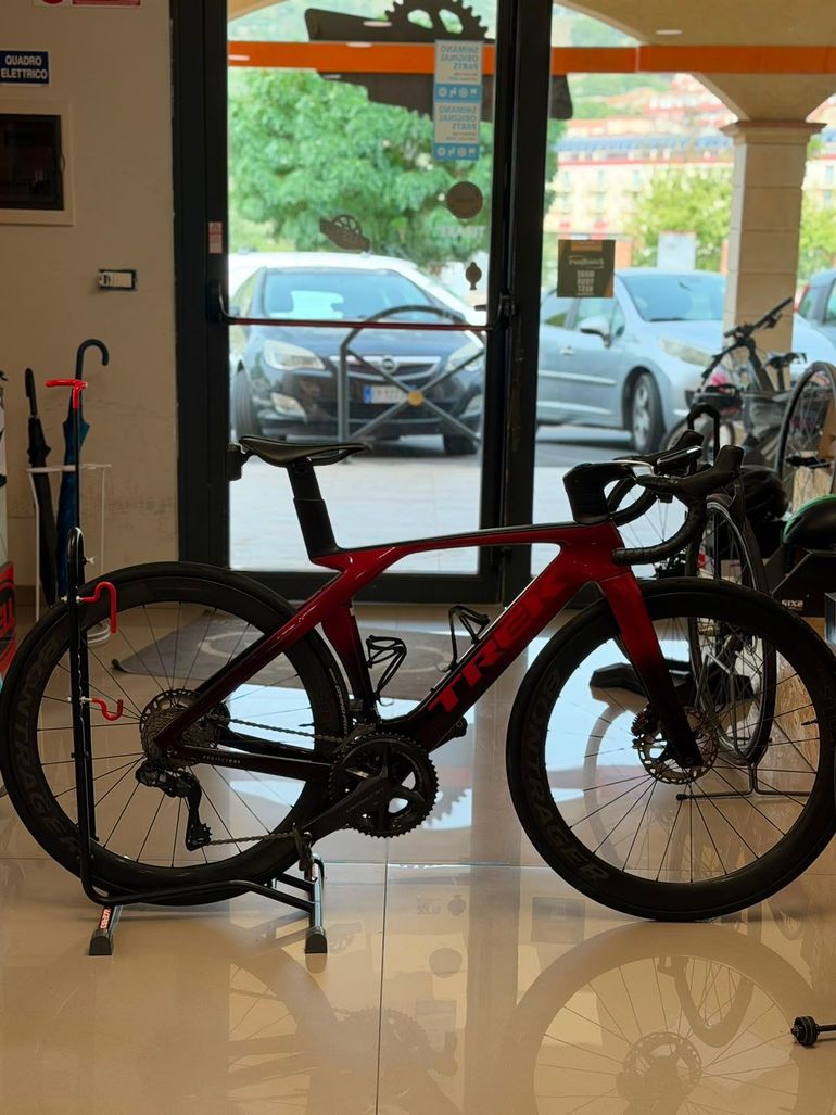 Trek Madone SLR 9 Gen 7 2024
