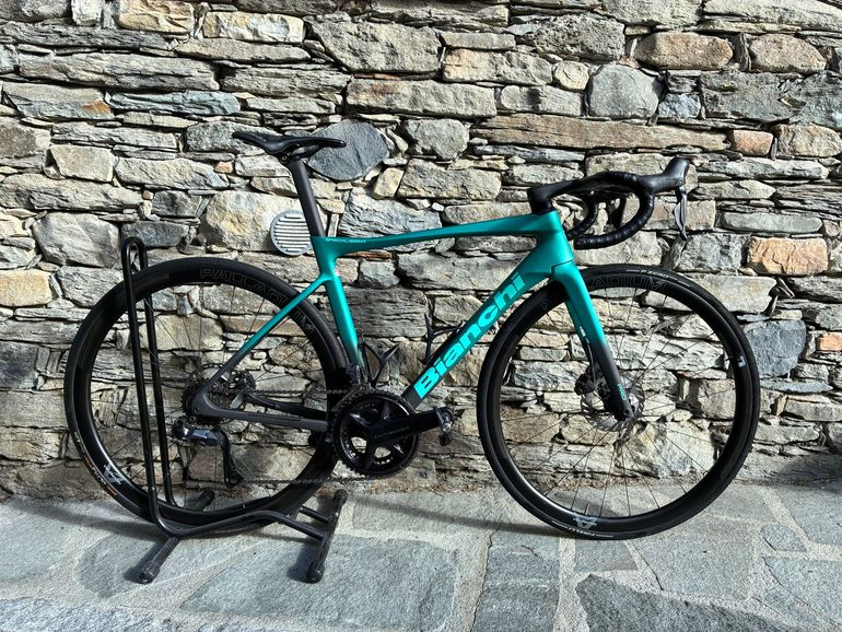 Bianchi Specialissima PRO Ultegra Di2 2024