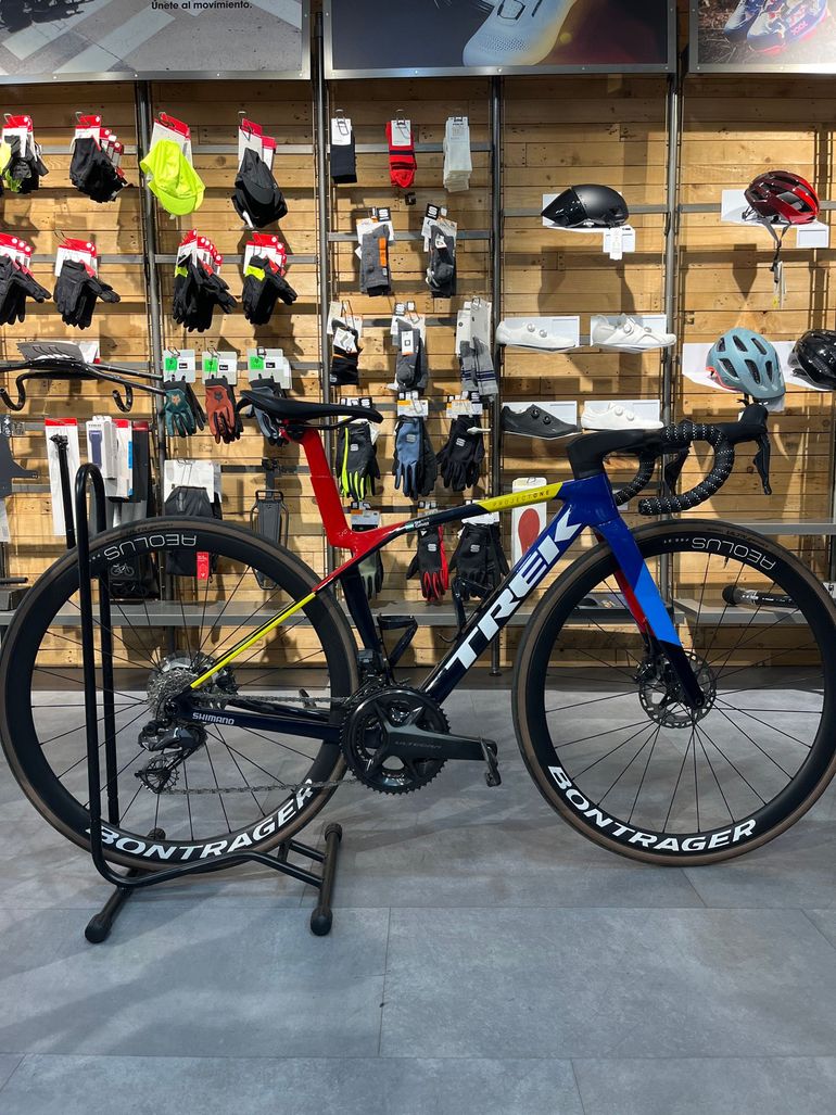 Trek Madone SLR 7 AXS Gen 8 2026