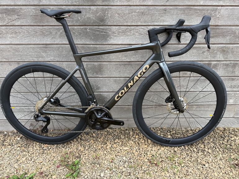 Colnago V4 Shimano 105 Di2 2025