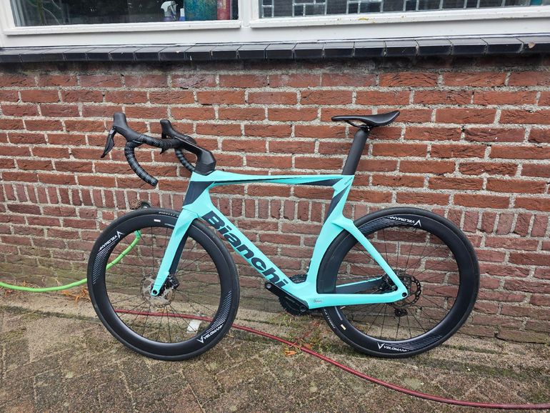 Bianchi Oltre Comp 105 Di2 2023