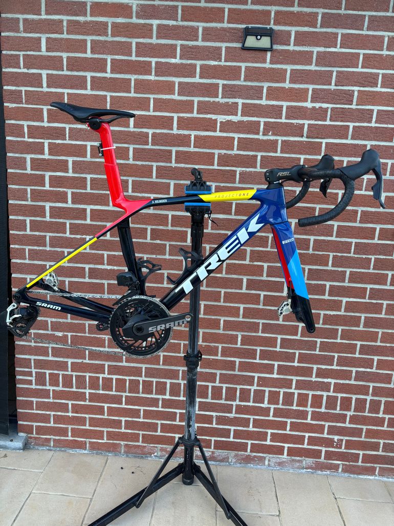 Trek Madone SLR 9 AXS Gen 8 2026