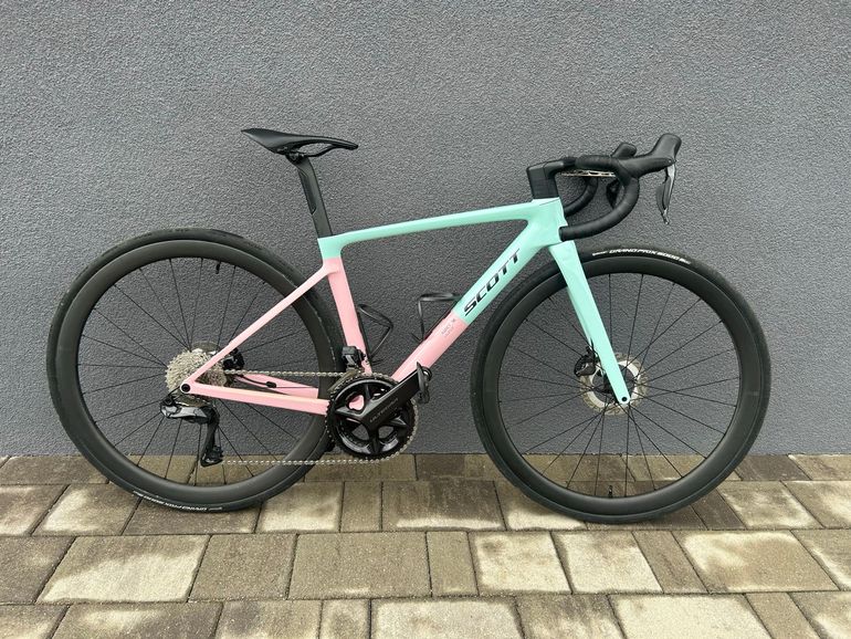 Scott Addict RC 10 2025