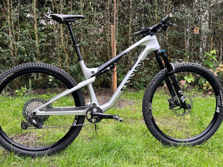 Canyon Lux Trail CF 8 2023