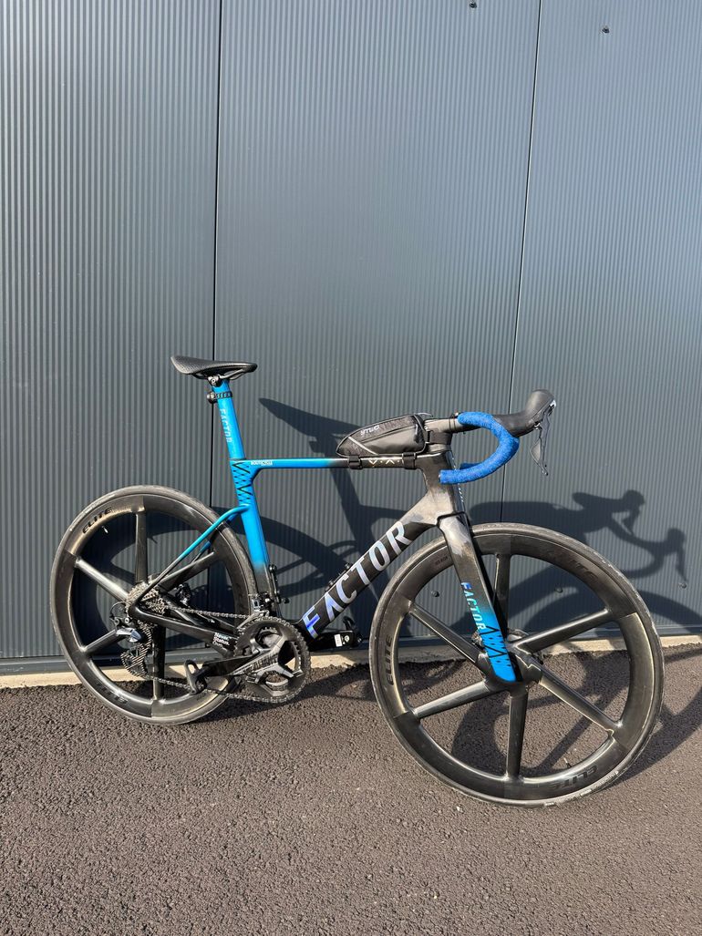 Factor OSTRO VAM - Shimano Ultegra 2025