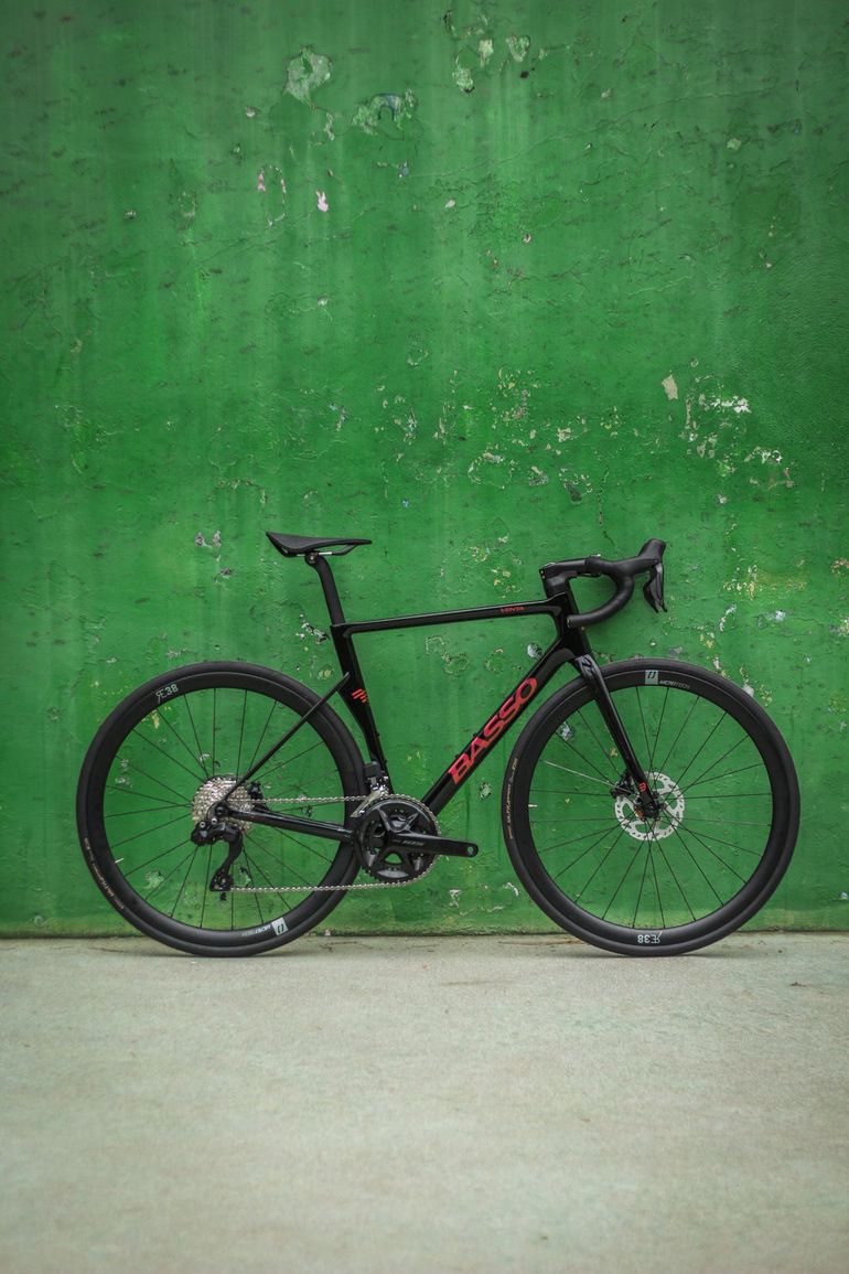 Basso Venta R Shimano 105 Di2 2024