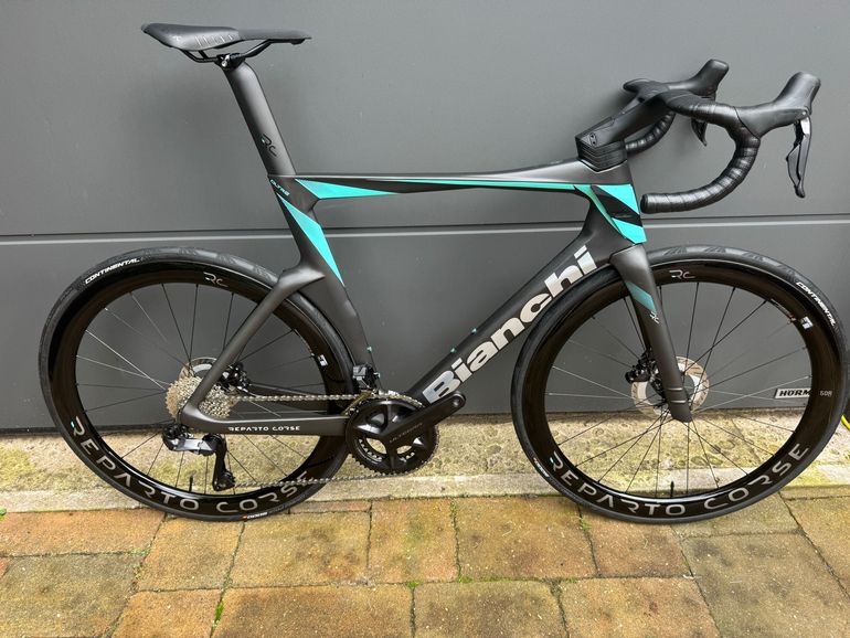 Bianchi Oltre PRO SHIMANO ULTEGRA DI2 2025