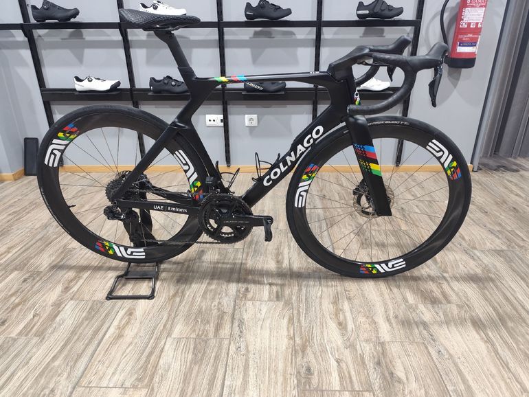 Colnago Y1Rs Shimano Dura Ace Di2 2025
