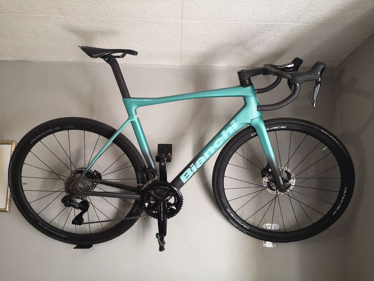 Bianchi Specialissima PRO Ultegra Di2 2024