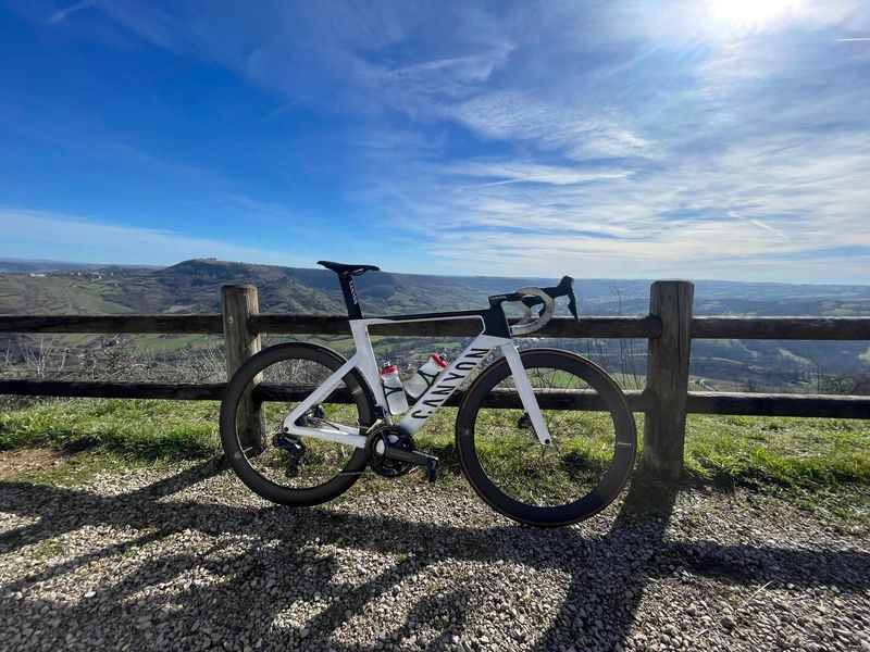 Použité Canyon Aeroad CF SLX 8 Di2 2024 Frameset 2024 Road & Gravel