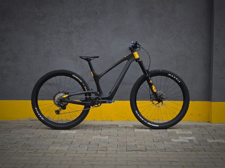 Bold Linkin 150 Pro Shimano XT / RaceFace 2022
