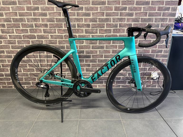 Factor MONZA - Shimano Ultegra 2025