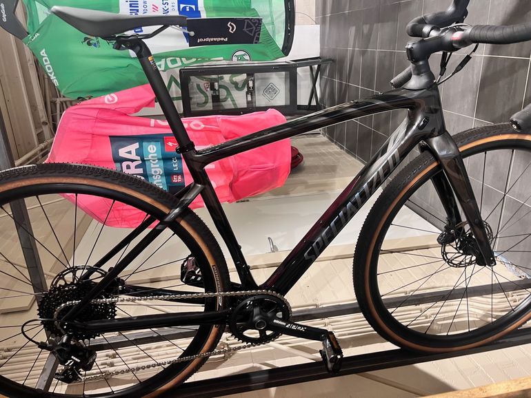 SPECIALIZED DIVERGE SPORT 2022