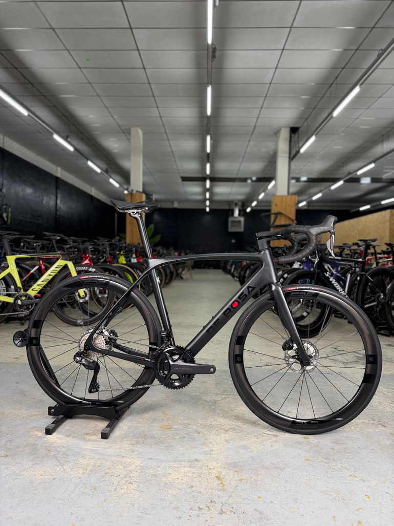 Used De Rosa Idol Ultegra Di2 Carbon 2022 – € 4.450 | buycycle