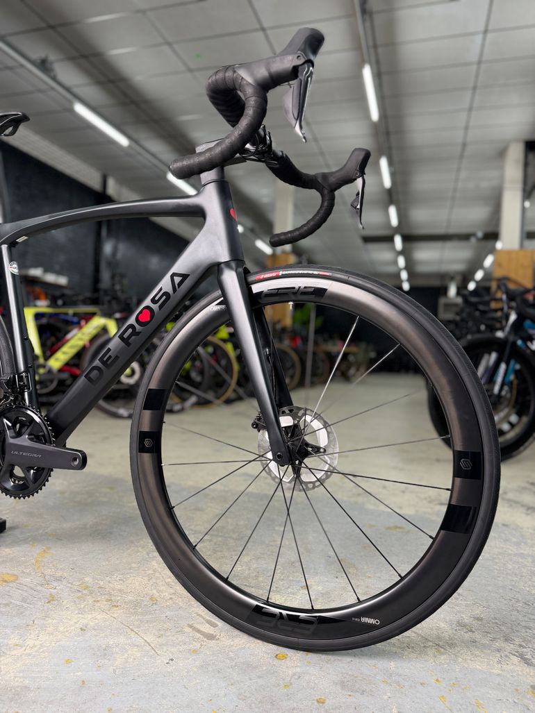 Used De Rosa Idol Ultegra Di2 Carbon 2022 – € 4.450 | buycycle
