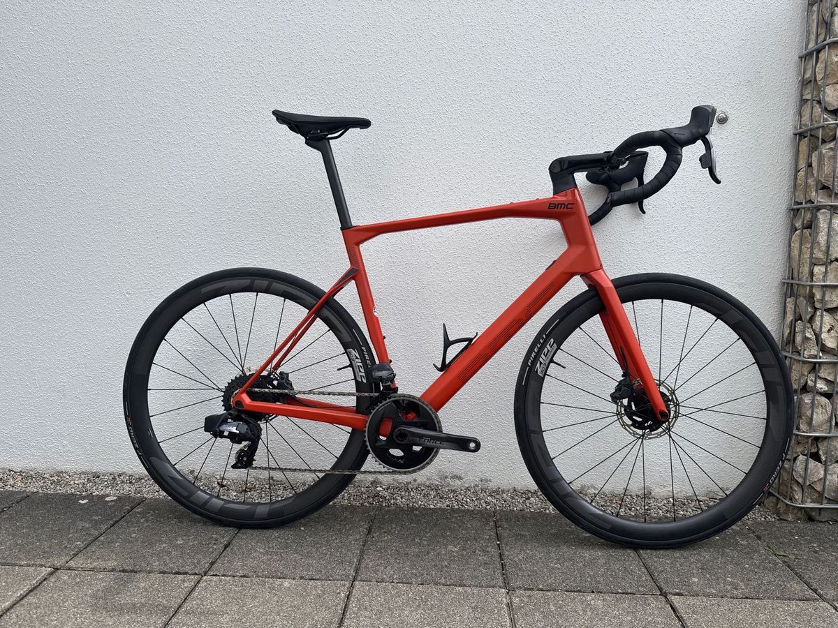 Used BMC Roadmachine 01 THREE 2021 – € 3.500 | buycycle