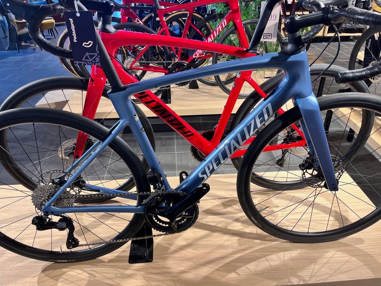 SPECIALIZED ROUBAIX SL8 COMP SHIMANO 105 DI2 2026