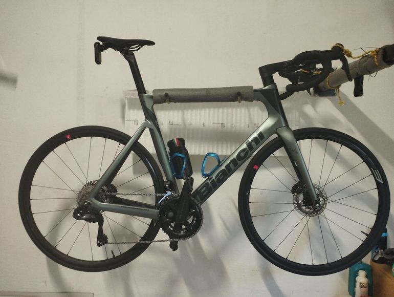 Bianchi Oltre Race 105 Di2 2023