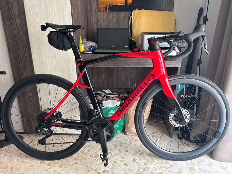 Pinarello X7 SHIMANO ULTEGRA Di2 2024