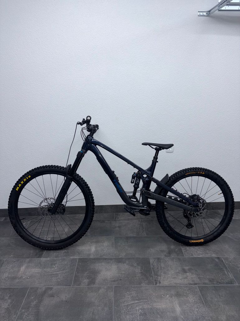 Trek Slash 8 Gen 6 2025