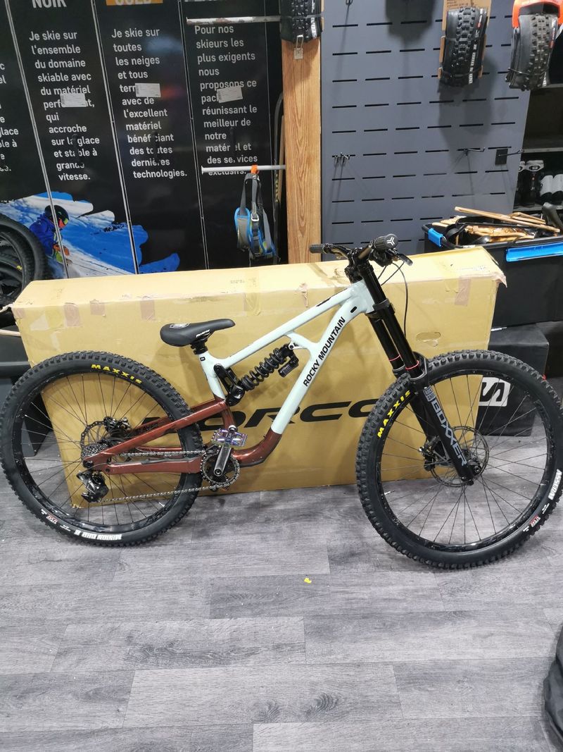 Used Downhill Bikes for sale | 70% off new